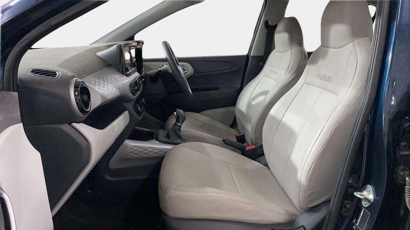 2020 Hyundai GRAND I10 NIOS SPORTZ AMT 1.2 KAPPA VTVT, Petrol, Automatic, 12,396 km, Right Side Front Door Cabin