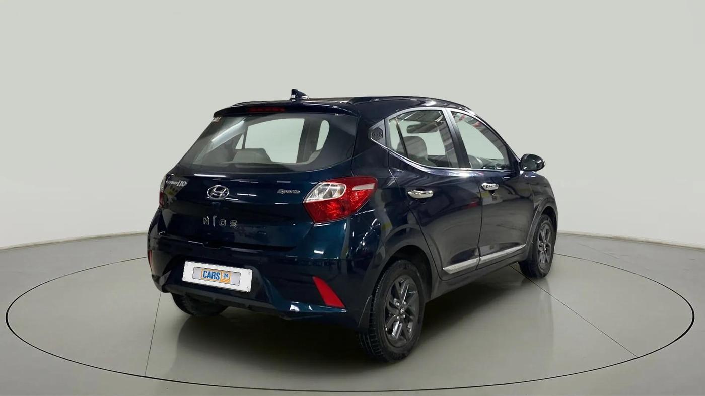 2020 Hyundai GRAND I10 NIOS SPORTZ AMT 1.2 KAPPA VTVT, Petrol, Automatic, 12,396 km, Right Back Diagonal