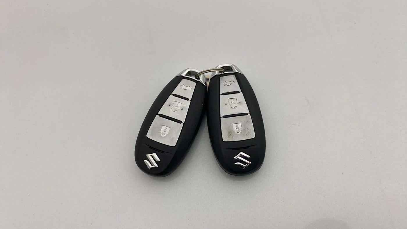 2019 Maruti Ciaz ALPHA 1.5 SHVS PETROL, Petrol, Manual, 22,913 km, Key Close Up