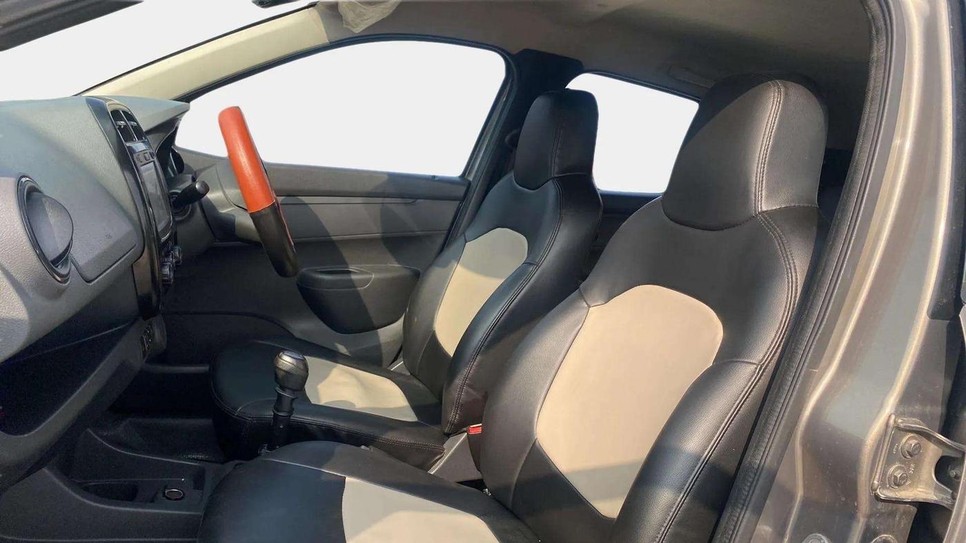 2016 Renault Kwid RXT 0.8, Petrol, Manual, 31,425 km, Right Side Front Door Cabin