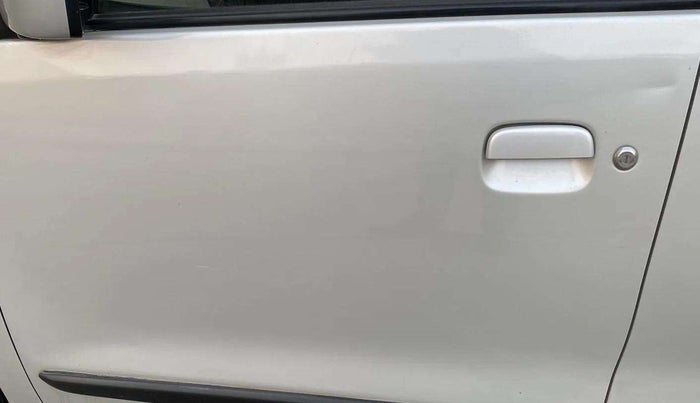 2017 Maruti Wagon R 1.0 VXI, Petrol, Manual, 61,856 km, Front passenger door - Slightly dented