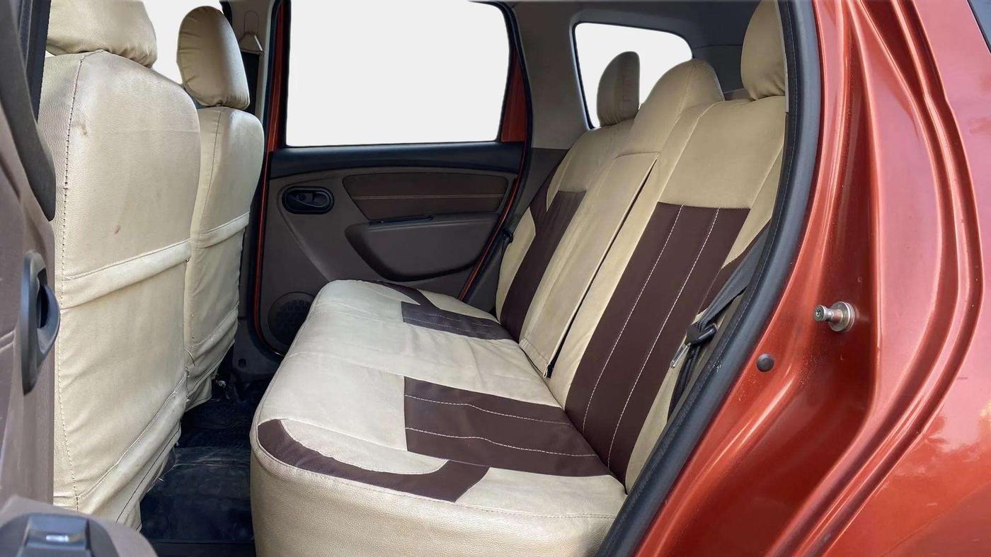 2019 Renault Duster RXS PETROL, Petrol, Manual, 26,099 km, Right Side Rear Door Cabin