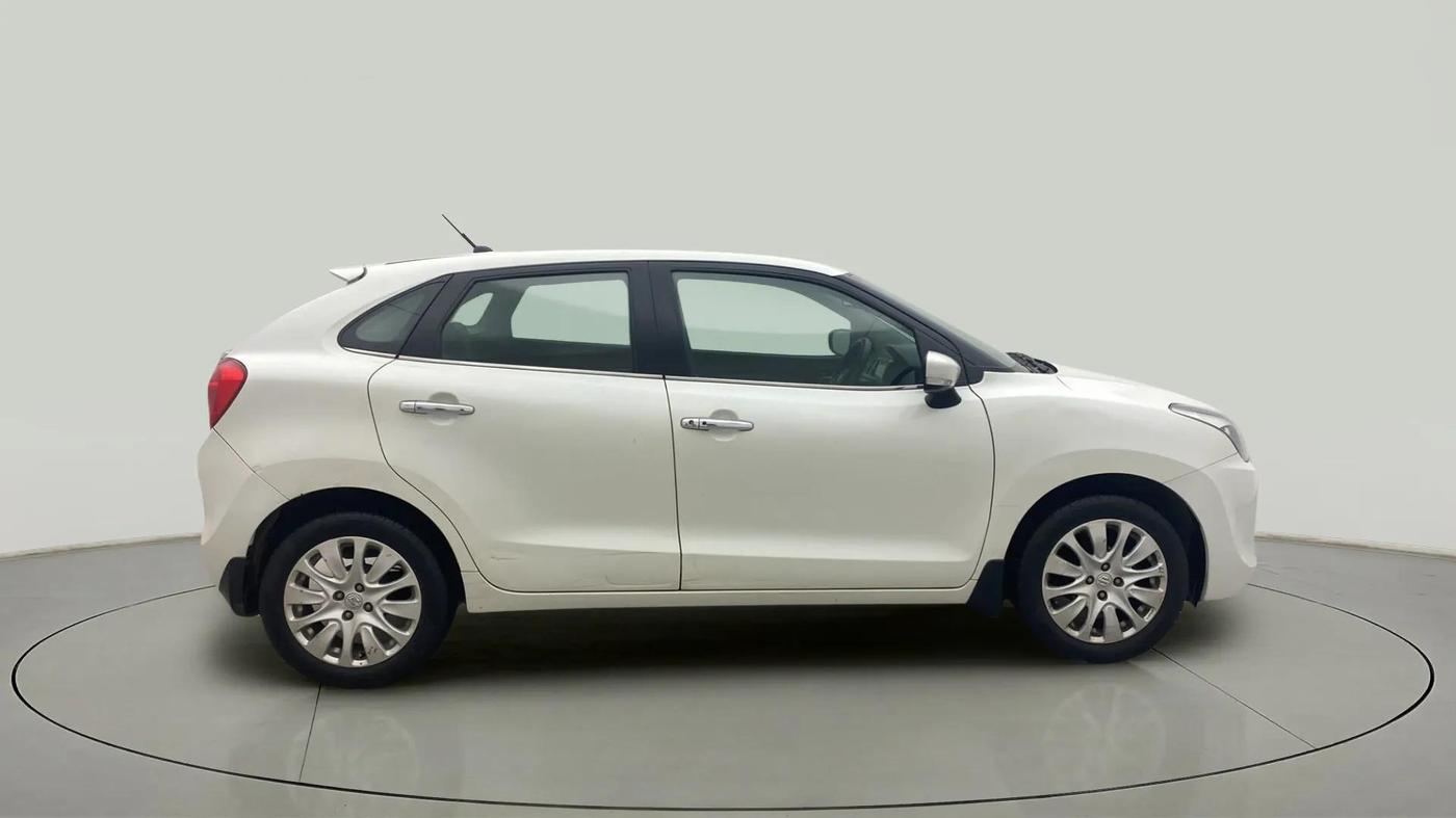 2015 Maruti Baleno ALPHA PETROL 1.2, Petrol, Manual, 57,674 km, Right Side View