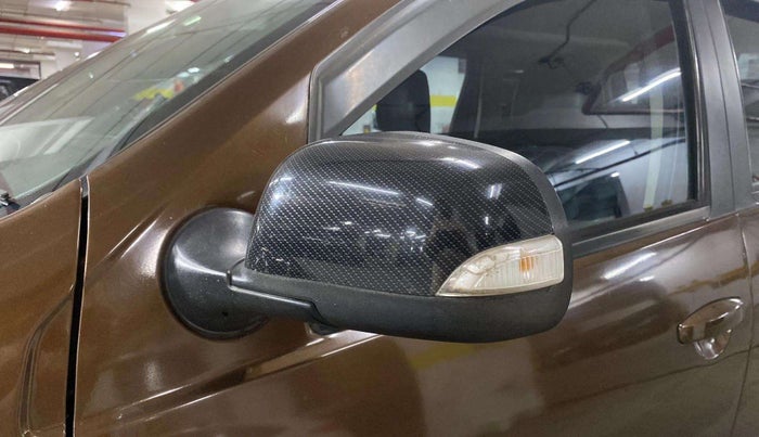 2018 Renault Duster RXS CVT, Petrol, Automatic, 79,863 km, Left rear-view mirror - Indicator light has minor damage