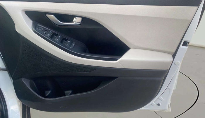 2021 Hyundai Creta SX EXECUTIVE 1.5 PETROL, Petrol, Manual, 26,422 km, Driver Side Door Panels Control