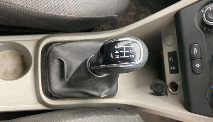 2018 Tata Tiago XZ PETROL, Petrol, Manual, 53,029 km, Gear Lever