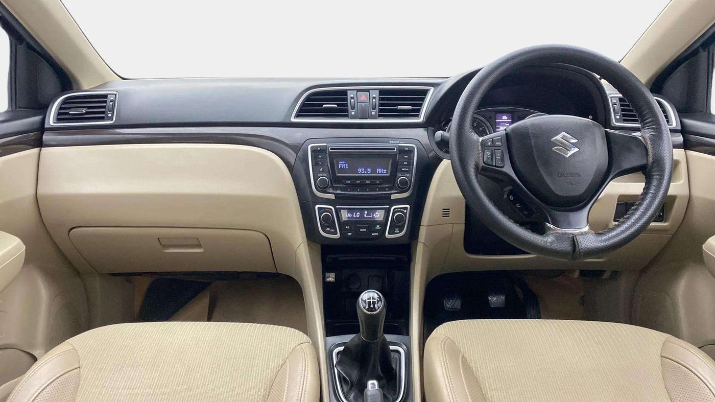 2016 Maruti Ciaz ZXI, Petrol, Manual, 36,229 km, Dashboard