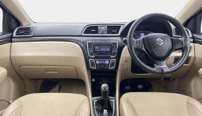 2016 Maruti Ciaz ZXI, Petrol, Manual, 36,229 km, Dashboard