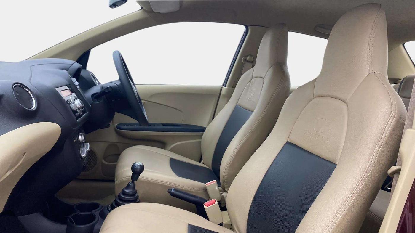 2015 Honda Amaze 1.2L I-VTEC SX, Petrol, Manual, 60,938 km, Right Side Front Door Cabin
