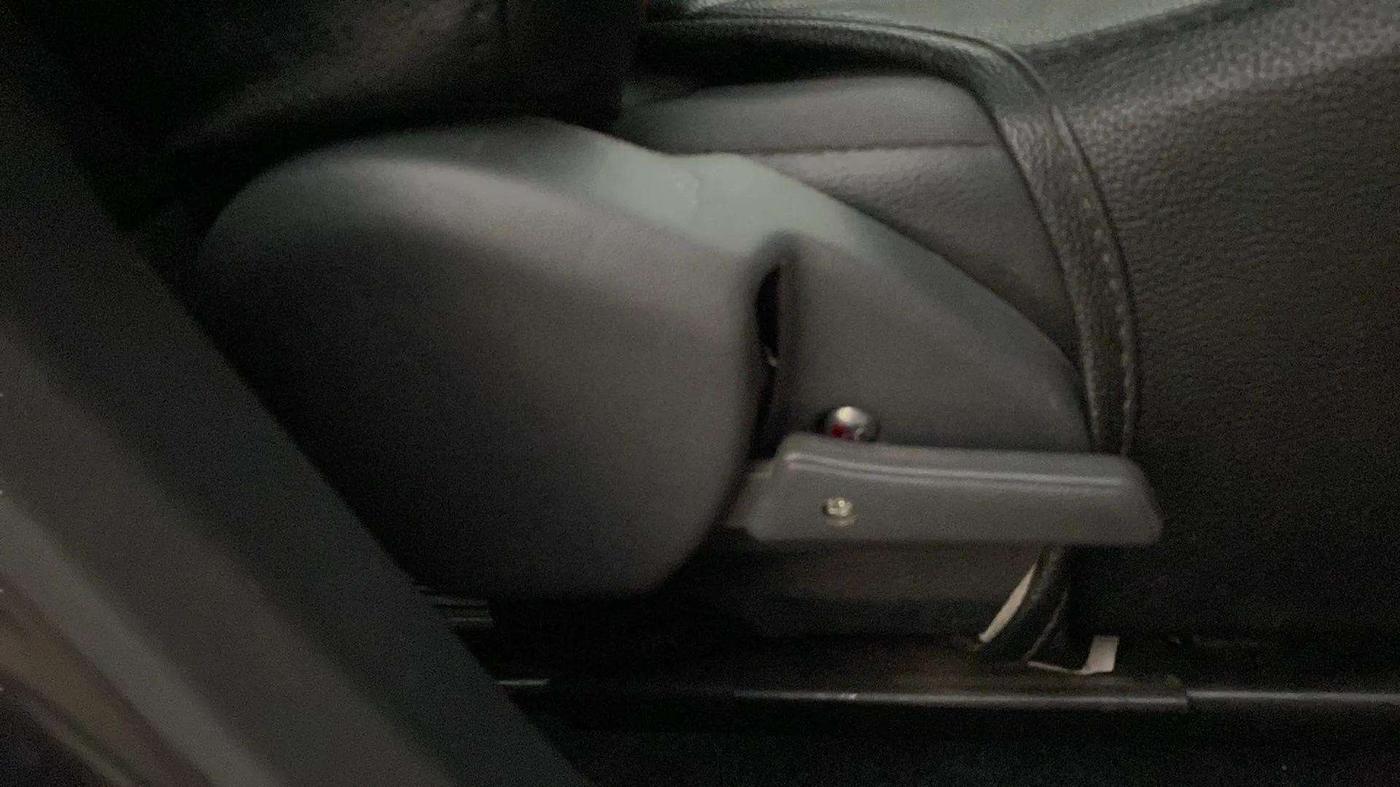 2018 Maruti Alto 800 LXI, Petrol, Manual, 5,237 km, Driver Side Adjustment Panel