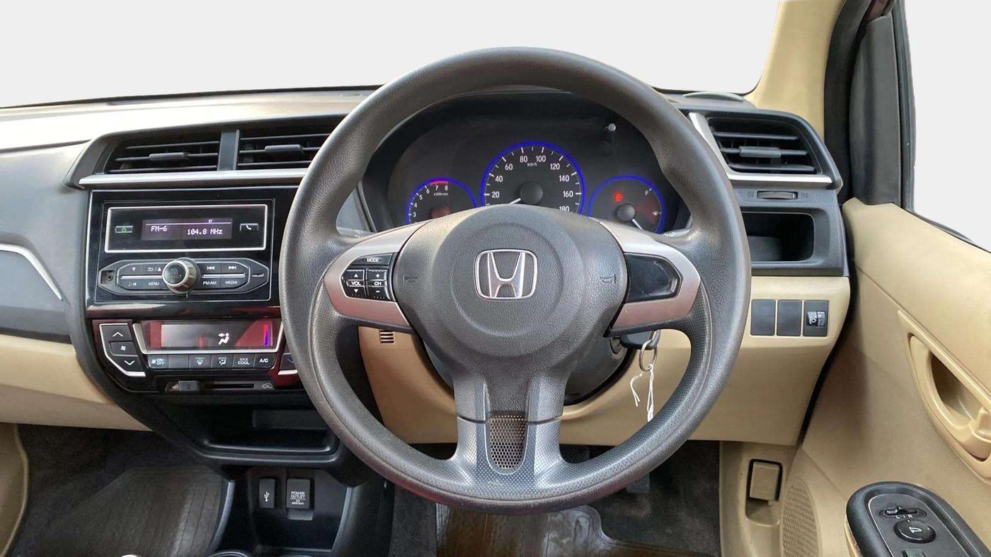 2016 Honda Amaze 1.2L I-VTEC S, Petrol, Manual, 84,047 km, Steering Wheel Close Up