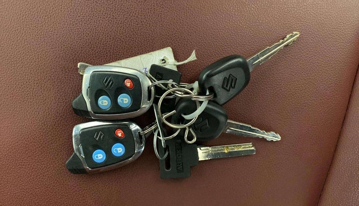2021 Maruti Swift LXI, Petrol, Manual, 16,622 km, Key Close Up