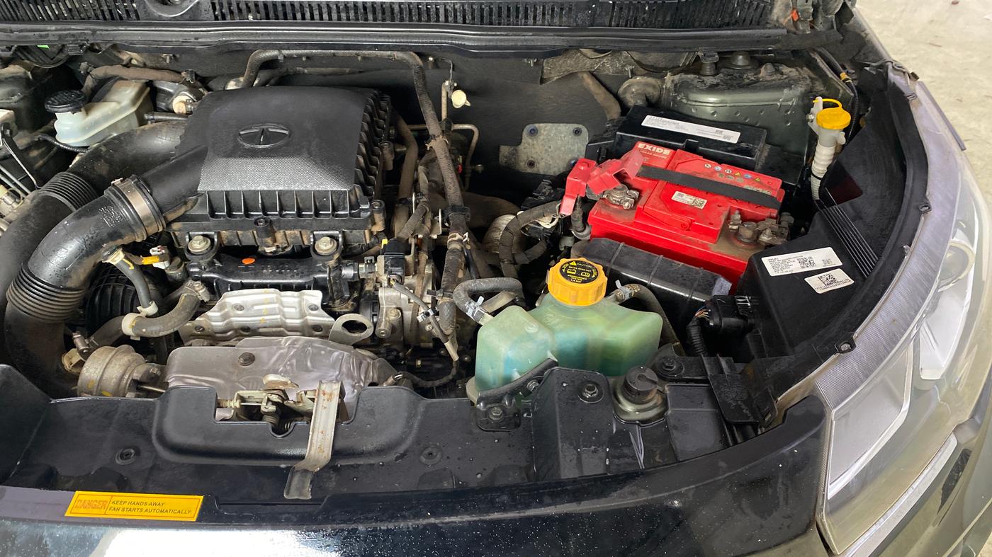 2022 Tata NEXON XZ PETROL, Petrol, Manual, 28,250 km, Engine View - Left