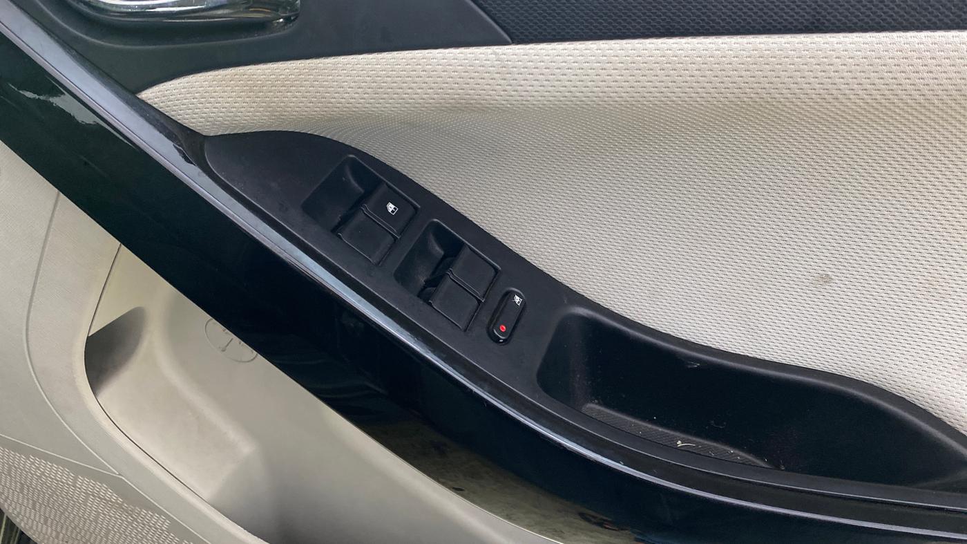 2022 Tata NEXON XZ PETROL, Petrol, Manual, 28,250 km, Driver Side Door Panels Control