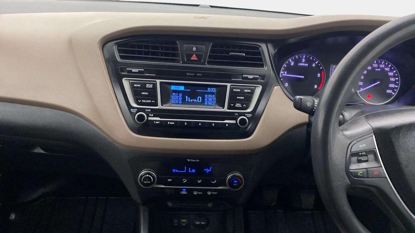2016 Hyundai Elite i20 SPORTZ 1.4 CRDI, Diesel, Manual, 96,140 km, Air Conditioner