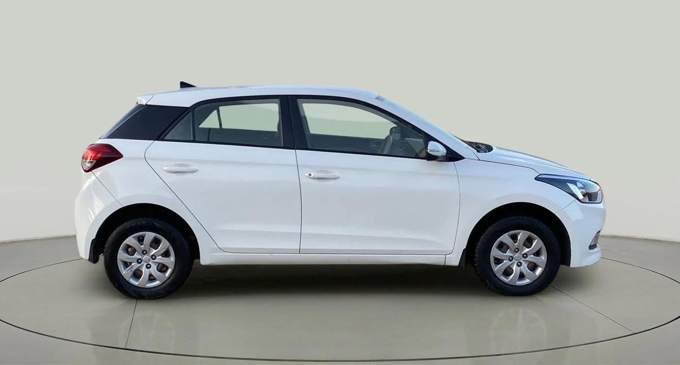 2018 Hyundai Elite i20 SPORTZ 1.4 CRDI, Diesel, Manual, 74,512 km, Right Side View