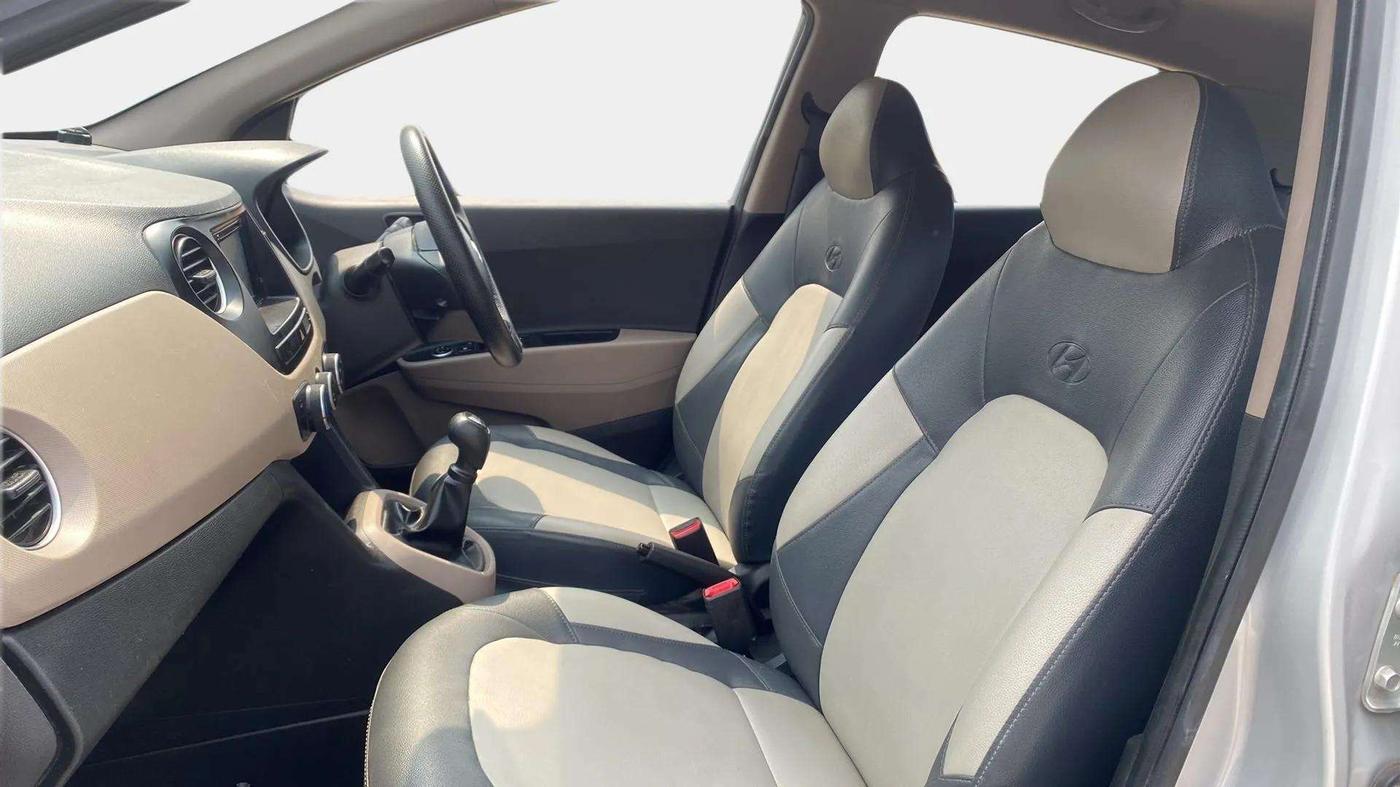 2015 Hyundai Grand i10 MAGNA 1.2 KAPPA VTVT, Petrol, Manual, 26,658 km, Right Side Front Door Cabin