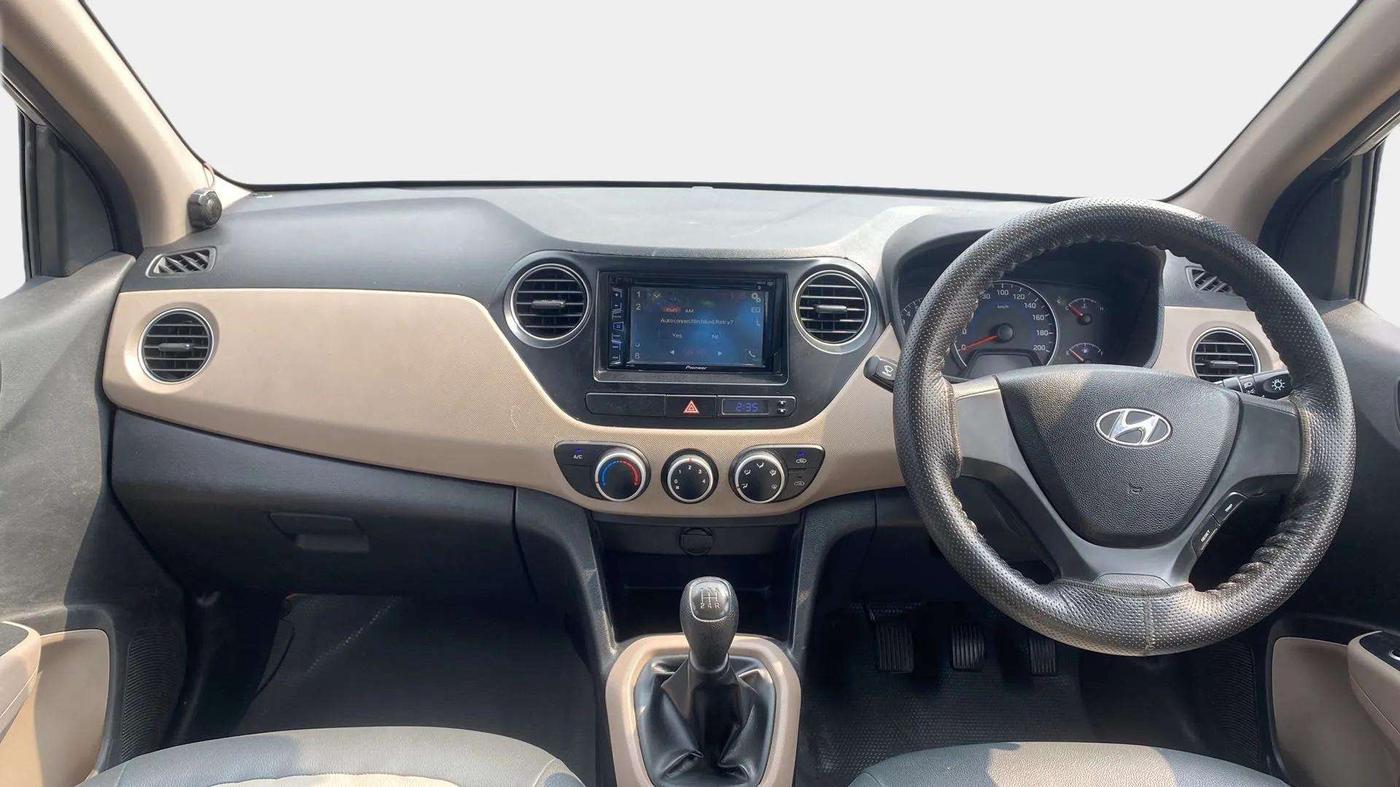 2015 Hyundai Grand i10 MAGNA 1.2 KAPPA VTVT, Petrol, Manual, 26,658 km, Dashboard