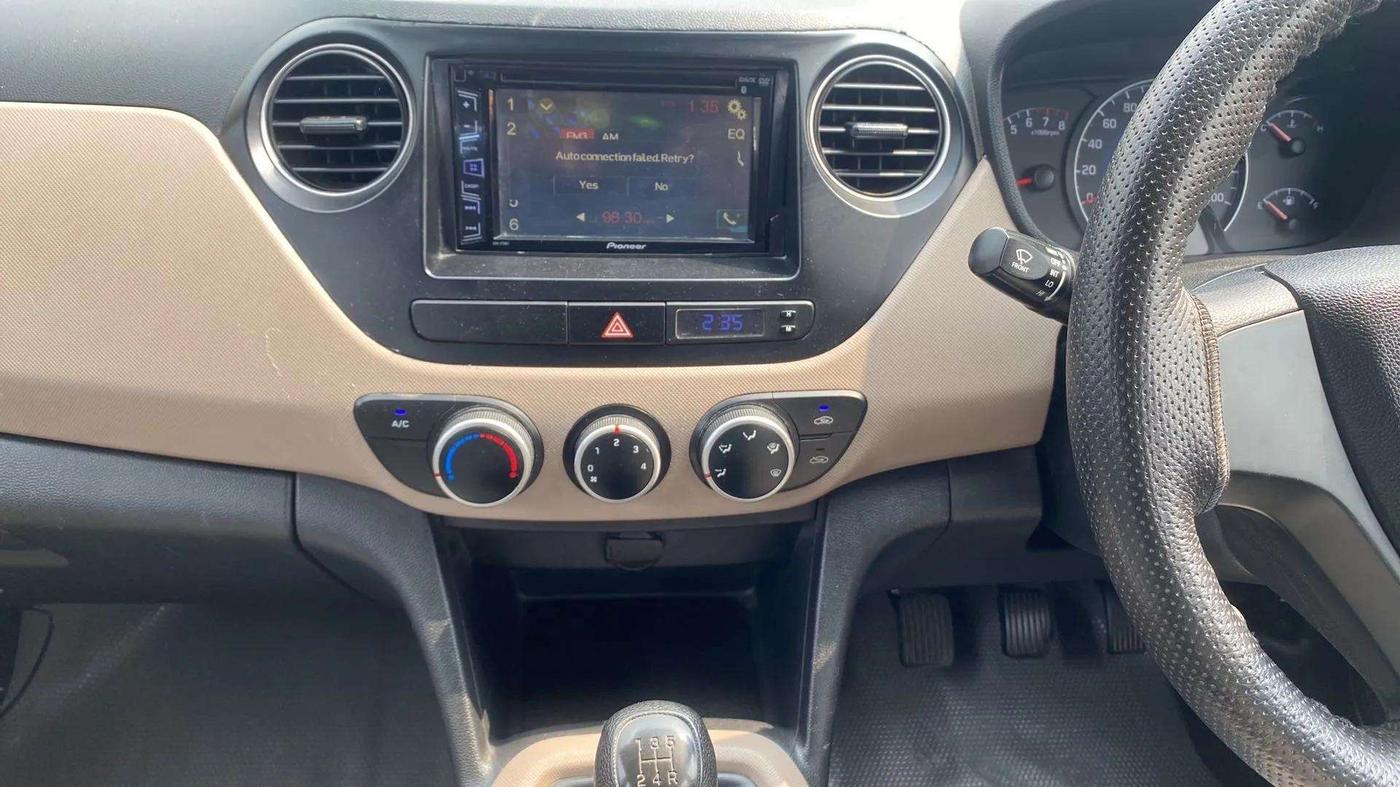 2015 Hyundai Grand i10 MAGNA 1.2 KAPPA VTVT, Petrol, Manual, 26,658 km, Air Conditioner