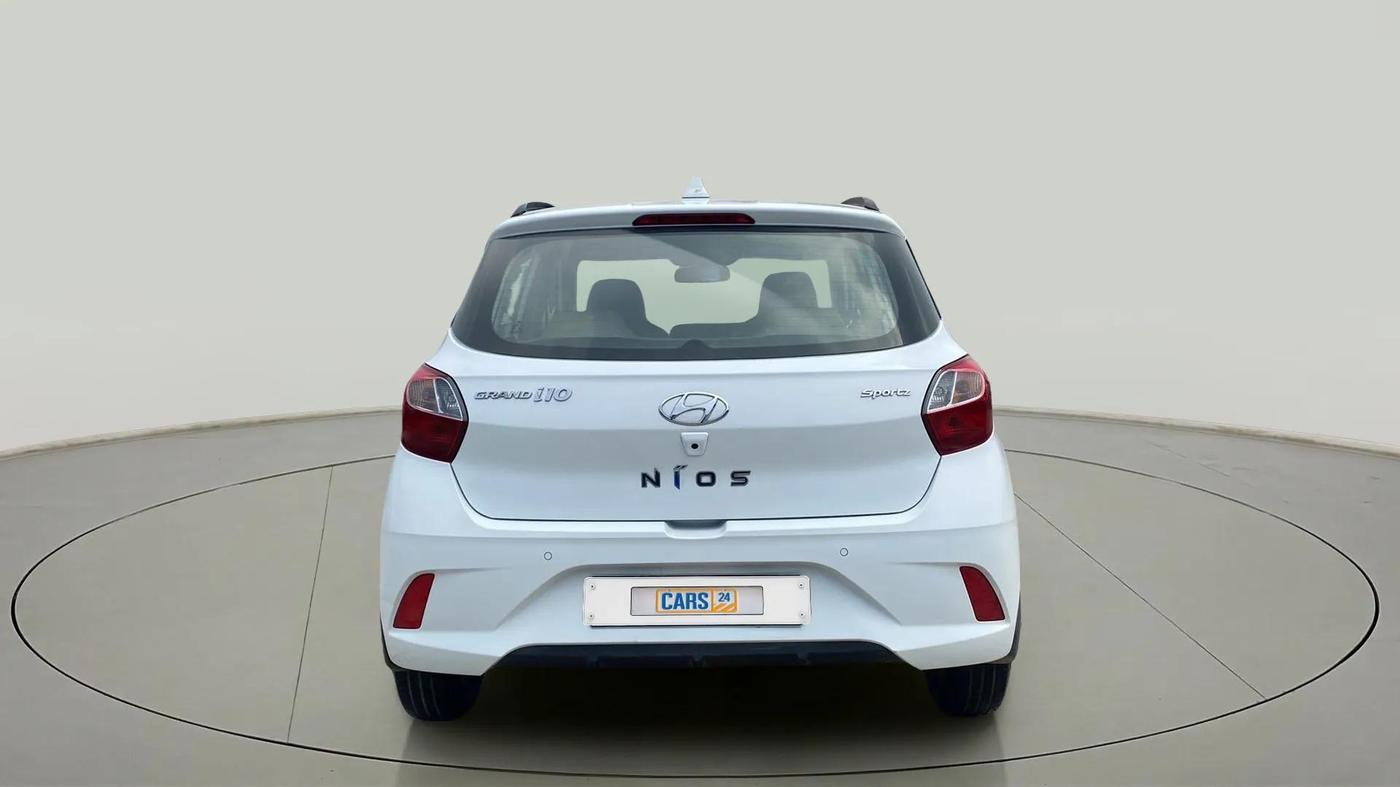 2020 Hyundai GRAND I10 NIOS SPORTZ AMT 1.2 KAPPA VTVT, Petrol, Automatic, 24,734 km, Back/Rear