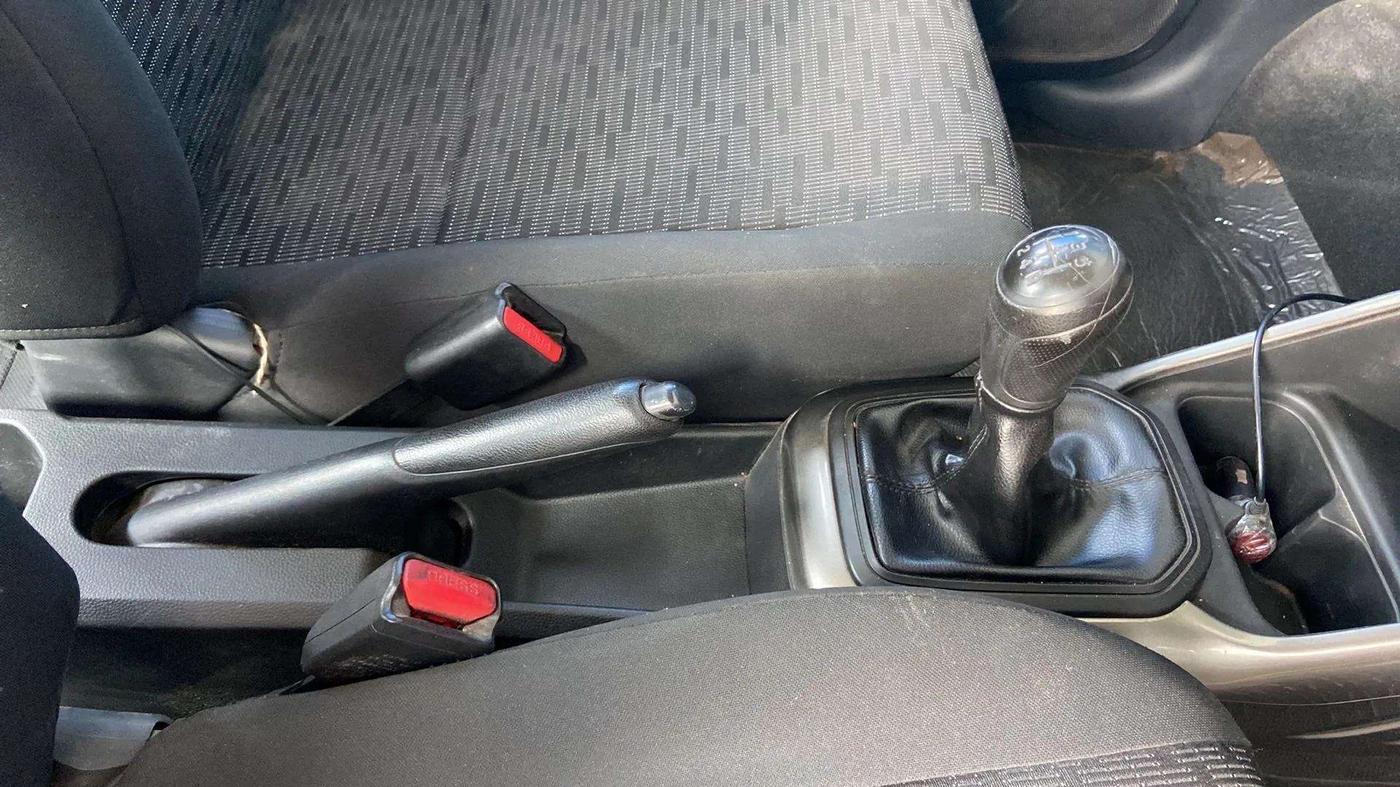 2018 Maruti IGNIS SIGMA 1.2, Petrol, Manual, 23,825 km, Gear Lever