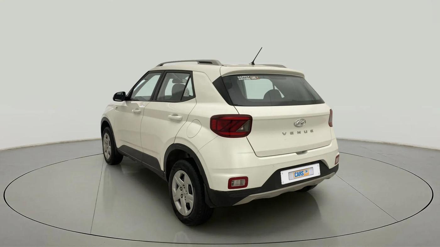 2020 Hyundai VENUE S 1.2, Petrol, Manual, 29,392 km, Left Back Diagonal