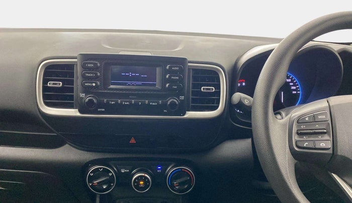 2020 Hyundai VENUE S 1.2, Petrol, Manual, 29,392 km, Air Conditioner