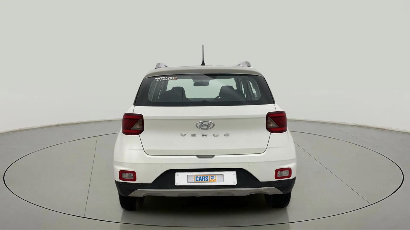 2020 Hyundai VENUE S 1.2, Petrol, Manual, 29,392 km, Back/Rear