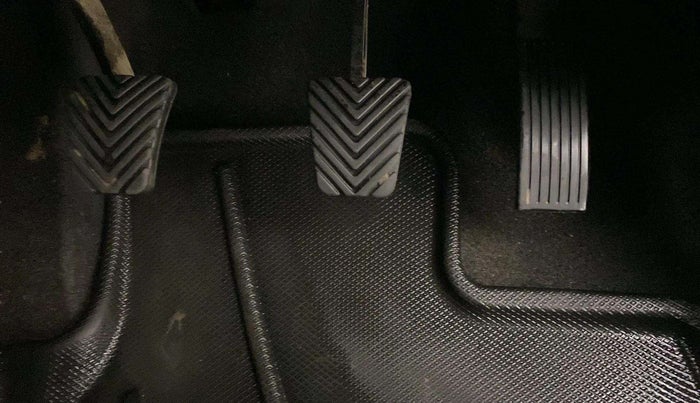 2020 Hyundai VENUE S 1.2, Petrol, Manual, 29,392 km, Pedals