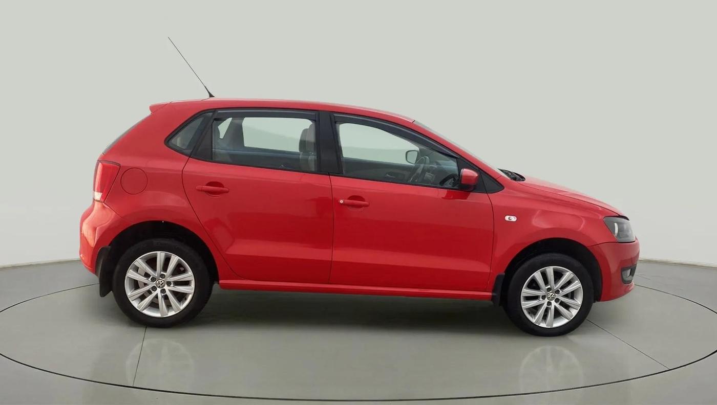 2013 Volkswagen Polo HIGHLINE1.2L, Petrol, Manual, 34,825 km, Right Side
