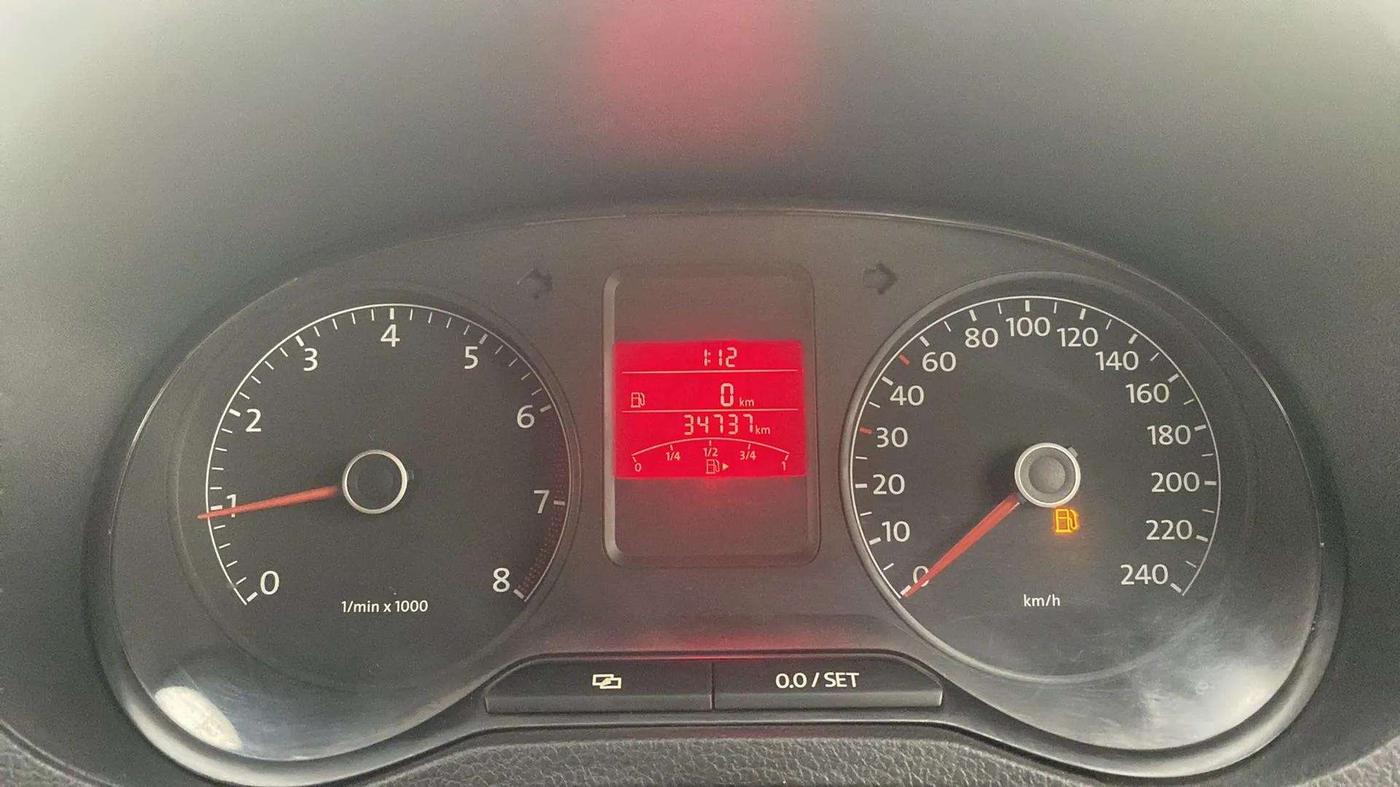 2013 Volkswagen Polo HIGHLINE1.2L, Petrol, Manual, 34,825 km, Odometer Image