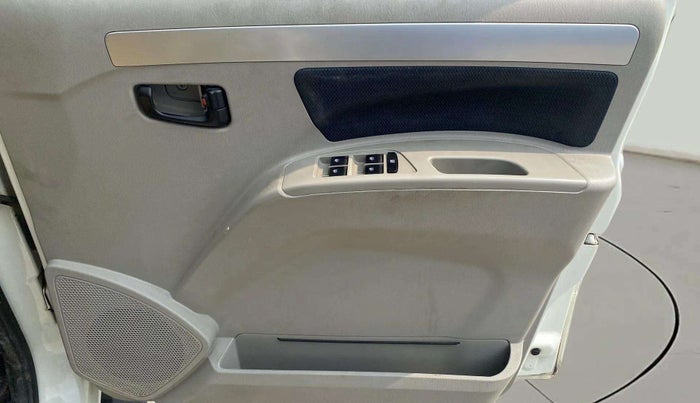 2020 Mahindra Scorpio S11 2WD, Diesel, Manual, 86,163 km, Driver Side Door Panels Control