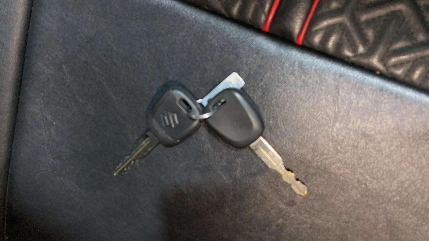 2023 Maruti Alto K10 VXI CNG, CNG, Manual, 28,302 km, Key Close Up