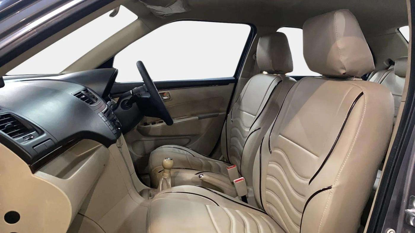 2014 Maruti Swift Dzire VXI, Petrol, Manual, 71,408 km, Right Side Front Door Cabin