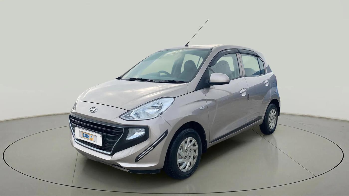 2022 Hyundai NEW SANTRO MAGNA, Petrol, Manual, 7,999 km, Left Front Diagonal