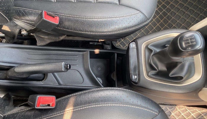 2019 Hyundai NEW SANTRO ERA, Petrol, Manual, 78,513 km, Gear Lever