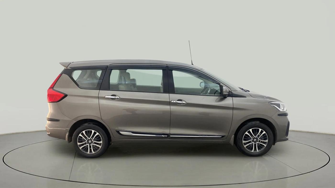 2022 Maruti Ertiga ZXI (O) CNG, CNG, Manual, 48,592 km, Right Side