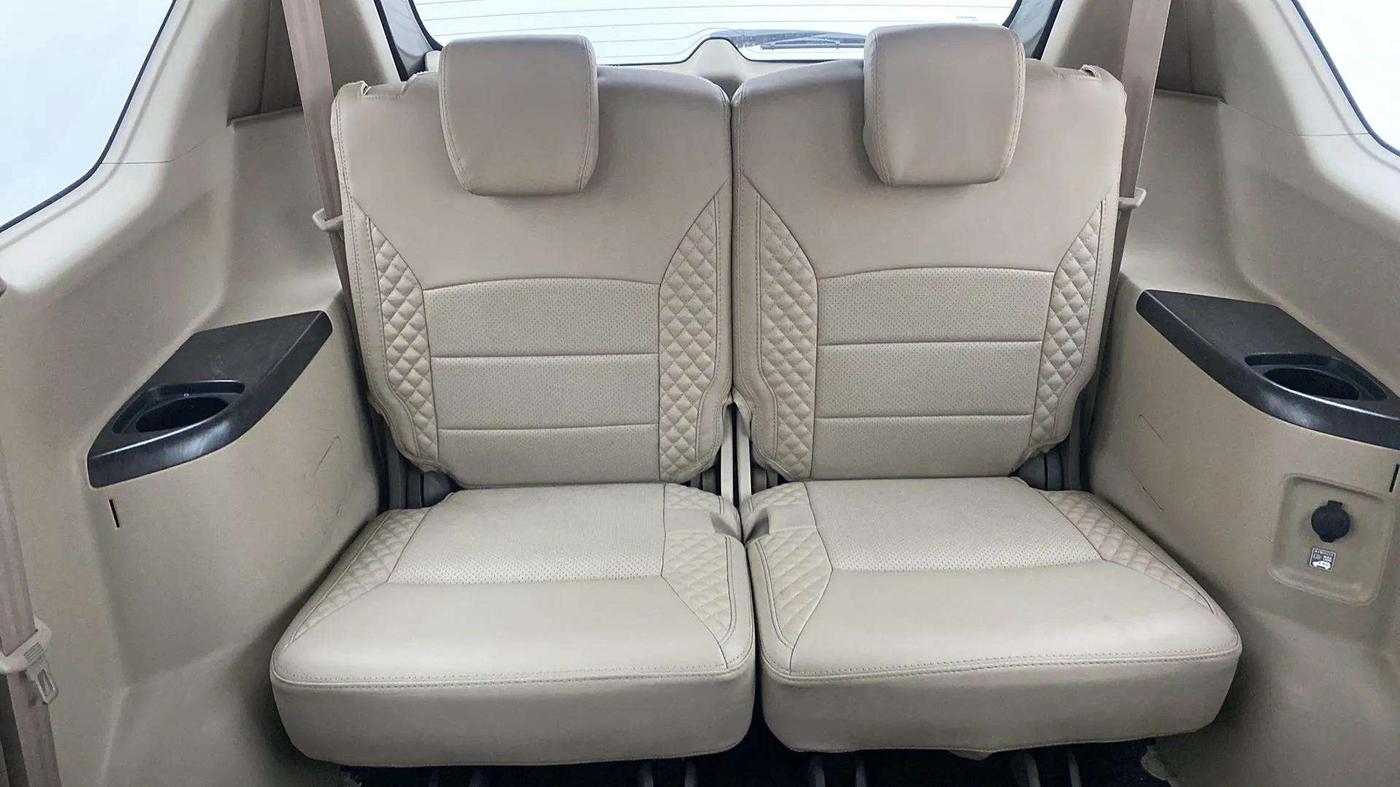 2022 Maruti Ertiga ZXI (O) CNG, CNG, Manual, 48,592 km, Third Seat Row ( optional )
