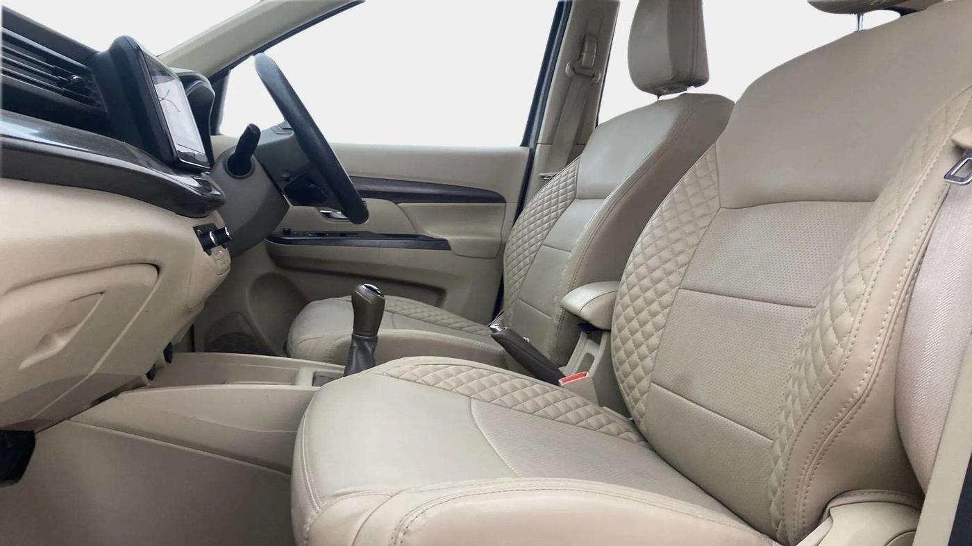 2022 Maruti Ertiga ZXI (O) CNG, CNG, Manual, 48,592 km, Right Side Front Door Cabin