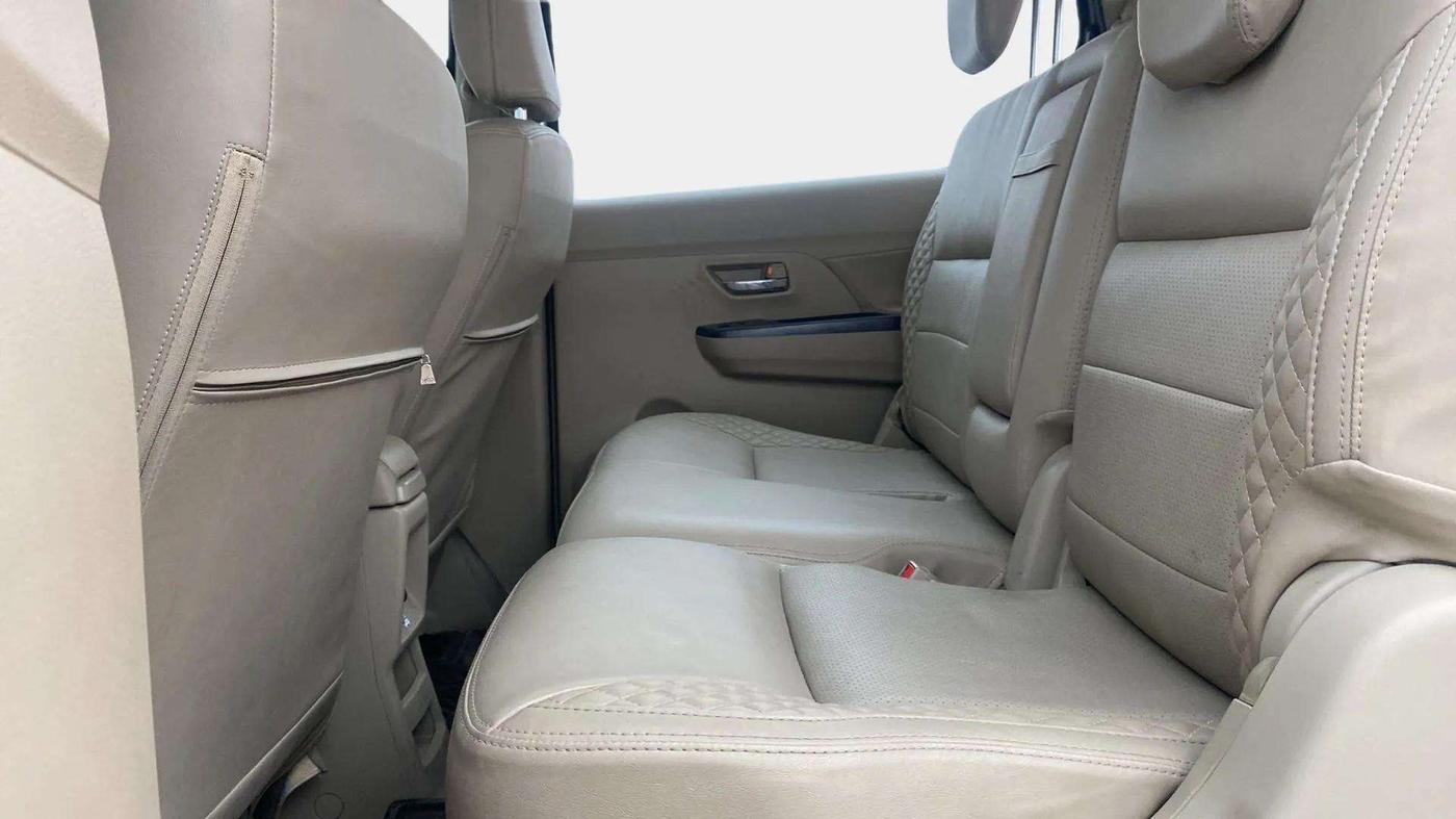 2022 Maruti Ertiga ZXI (O) CNG, CNG, Manual, 48,592 km, Right Side Rear Door Cabin
