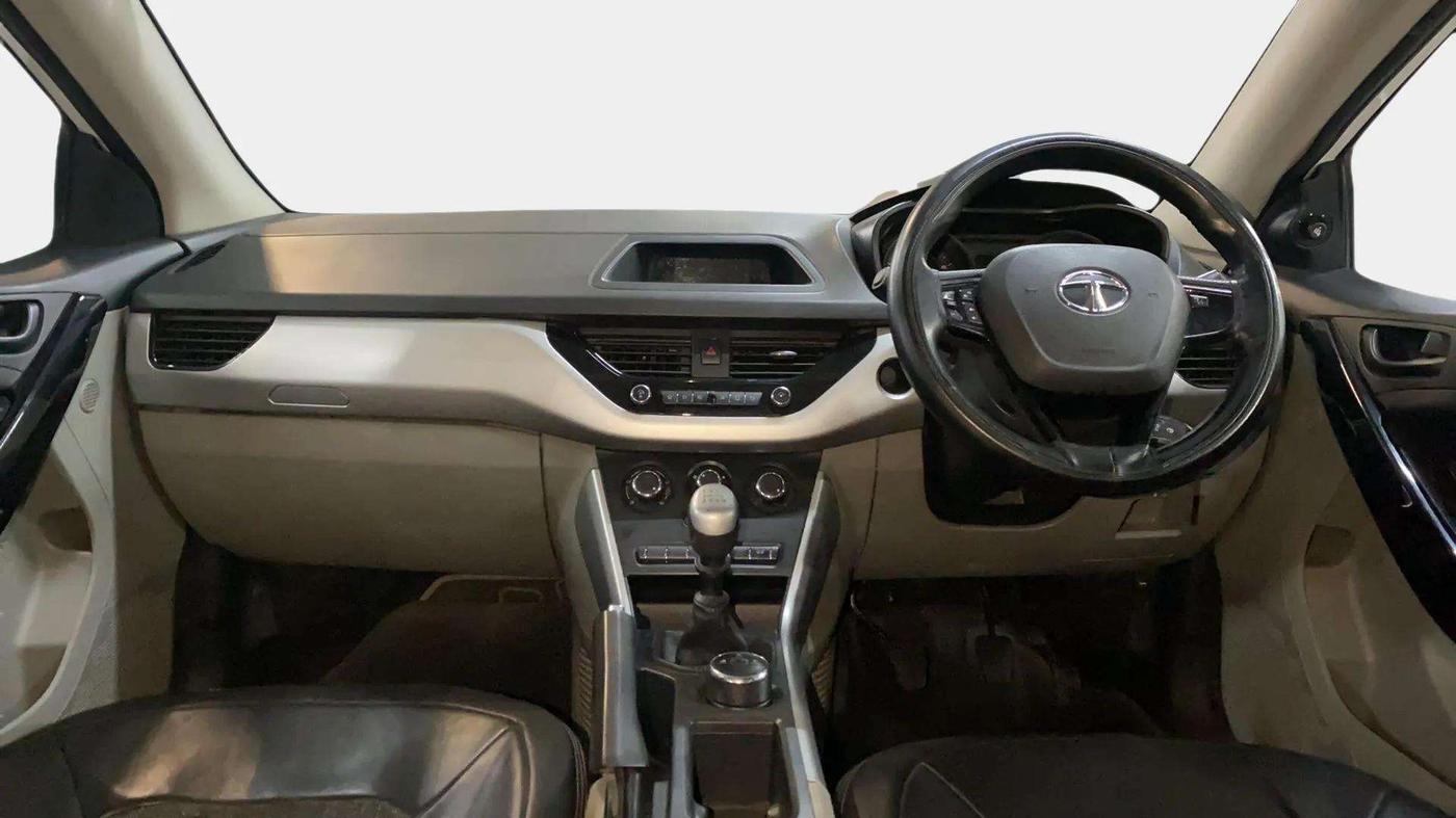 2019 Tata NEXON XM PETROL, Petrol, Manual, 56,750 km, Dashboard