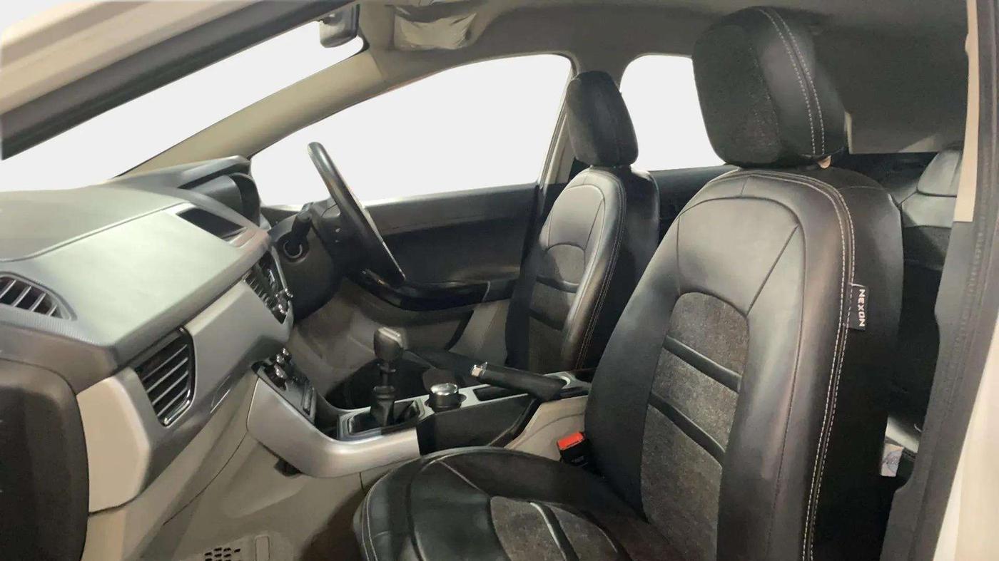 2019 Tata NEXON XM PETROL, Petrol, Manual, 56,750 km, Right Side Front Door Cabin