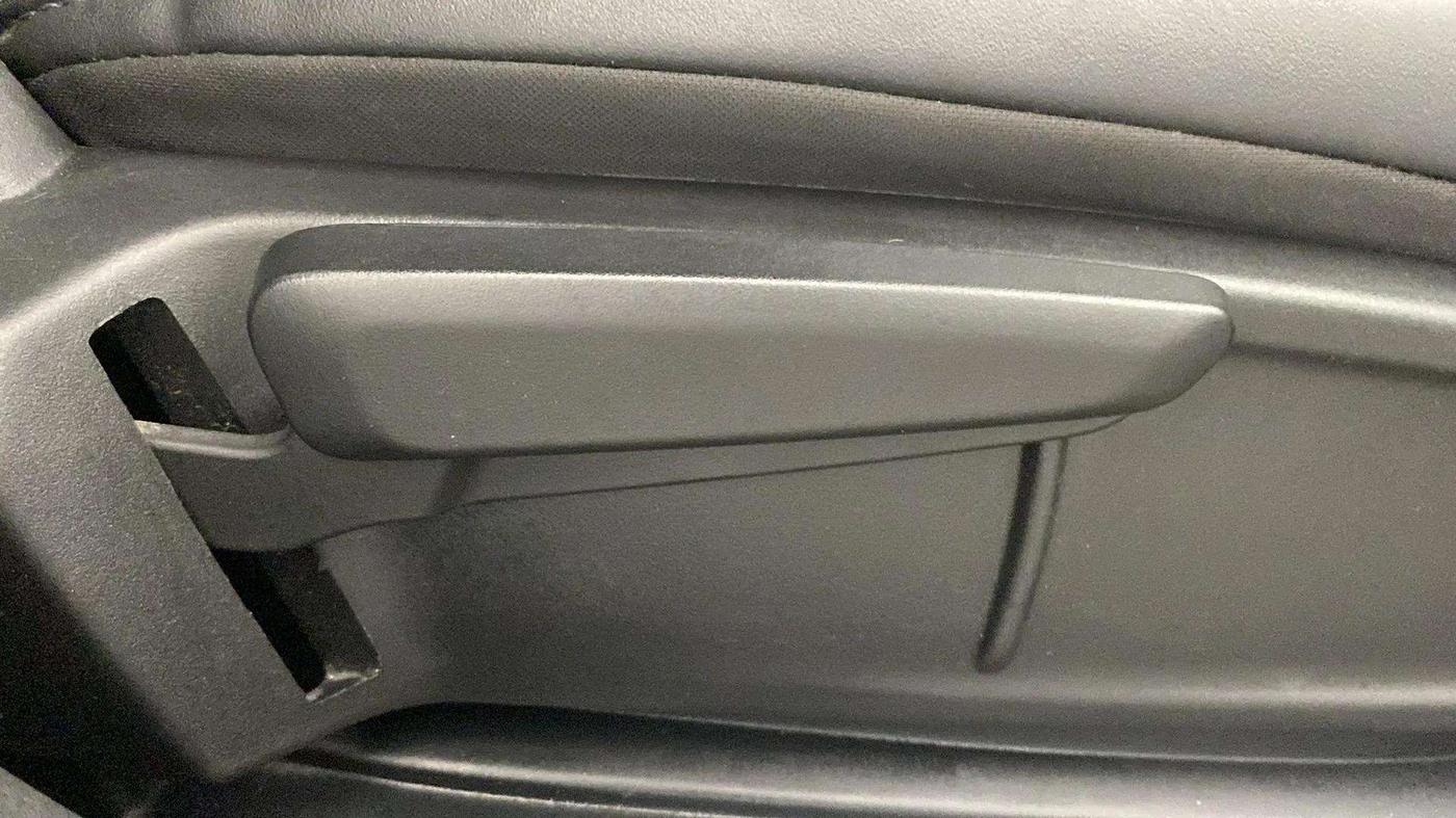 2023 Tata ALTROZ XT PETROL DARK EDITION, Petrol, Manual, 28,148 km, Driver Side Adjustment Panel