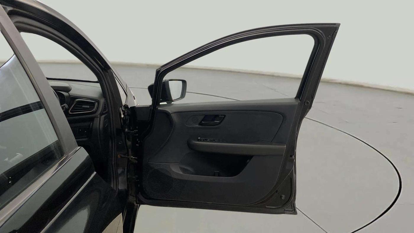 2023 Tata ALTROZ XT PETROL DARK EDITION, Petrol, Manual, 28,148 km, RHS Front Door