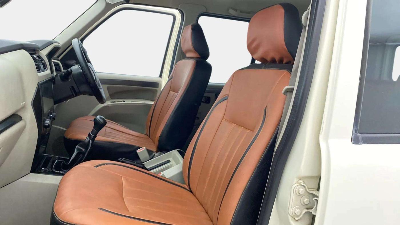 2020 Mahindra Scorpio S5, Diesel, Manual, 68,964 km, Right Side Front Door Cabin
