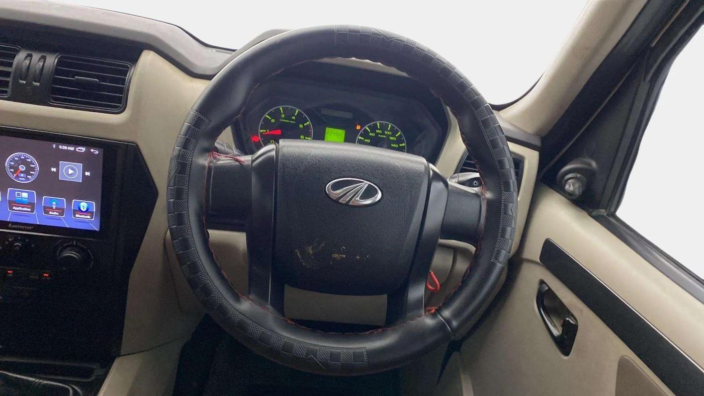 2020 Mahindra Scorpio S5, Diesel, Manual, 68,964 km, Steering Wheel Close Up