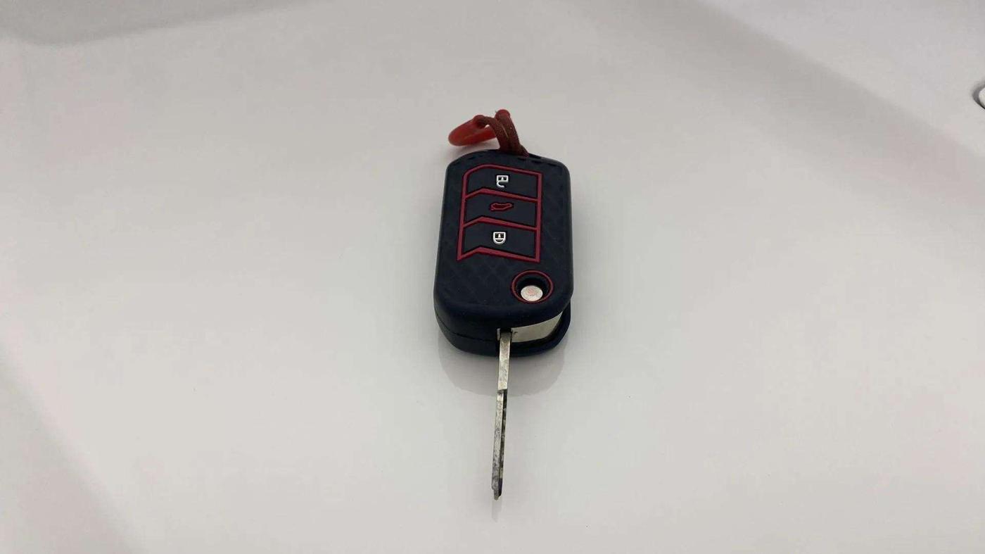 2020 Mahindra Scorpio S5, Diesel, Manual, 68,964 km, Key Close Up