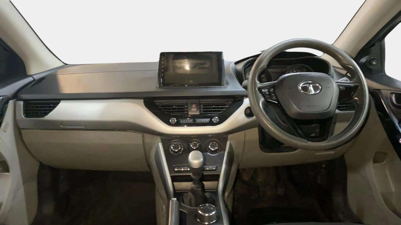 2018 Tata NEXON XM PETROL, Petrol, Manual, 48,600 km, Dashboard