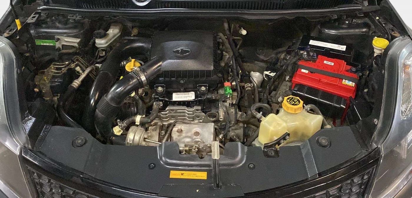 2018 Tata NEXON XM PETROL, Petrol, Manual, 48,600 km, Open Bonet