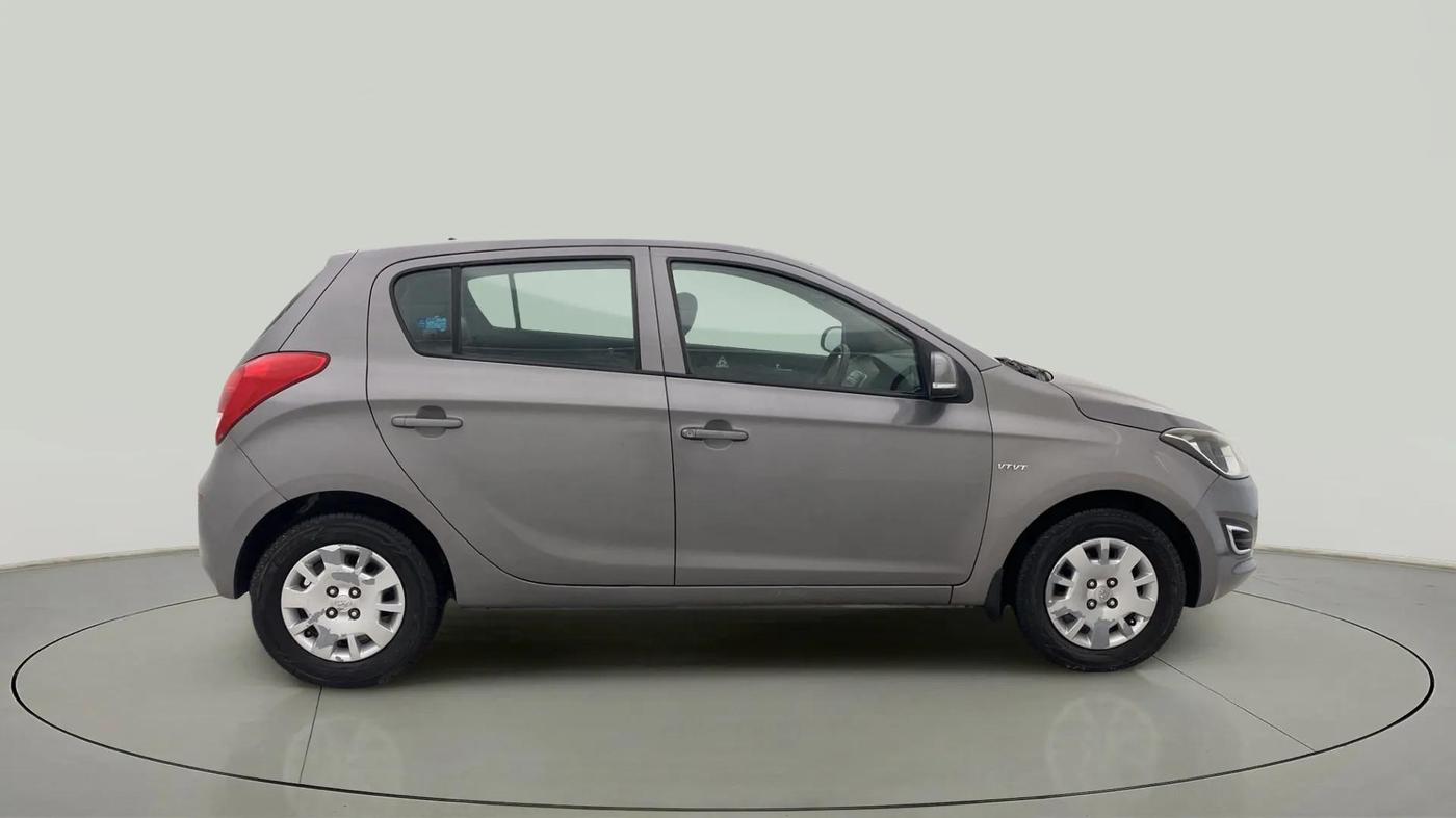 2013 Hyundai i20 MAGNA (O) 1.2, Petrol, Manual, 49,779 km, Right Side View